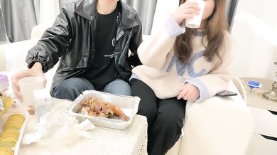 探花新片 瘦猴先生探花_泡良佳作，便利店兼职学生妹，重金加上甜言蜜语，拿下爆操